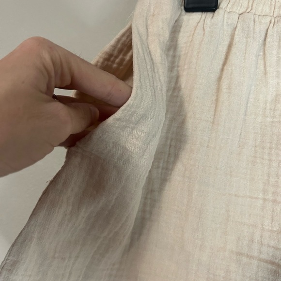 SHEIN Cream High Waist Shorts with Elastic Waistband, Size S - Picture 4 of 8